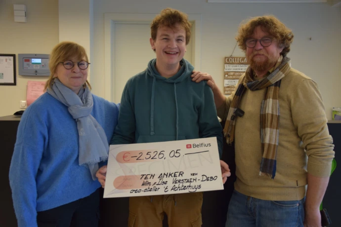 Cheque overhandiging